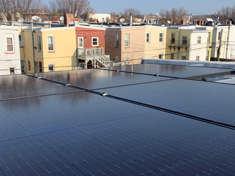 Uprise flat roof DC solar